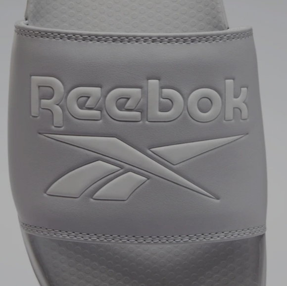 REEBOK CLASSIC SLIDE
Cold Grey 2 / White - Picture 6 of 7
